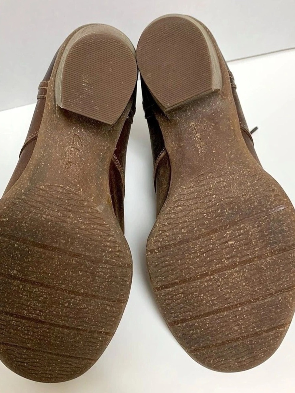Clarks Brown Ankle Booties with Block Heels - Picture 9 of 9